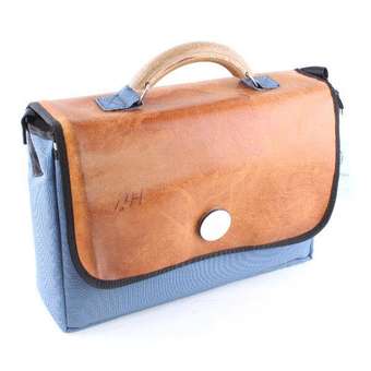 Kasten Plus 17 Zoll braun blau